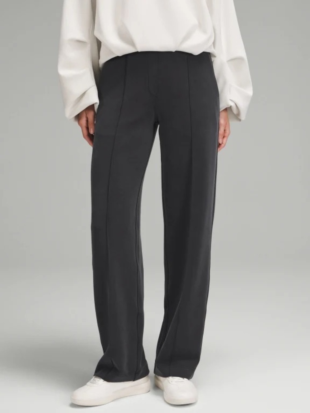 NWT Lululemon Softstreme Pintuck Mid Rise Pant *Reg